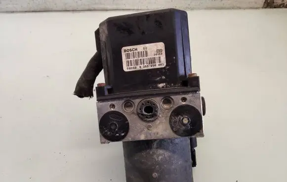 Skoda Superb B5 (3U) ABS Pump 0265225139 3U0614517D