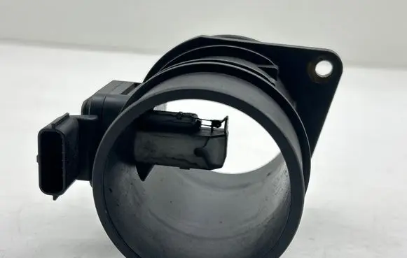 Renault Trafic II (X83) Mass air flow meter 5WK97008 8200300002 8200280060