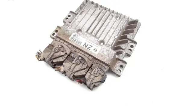 Nissan Qashqai Engine control unit/module 23710BB31A 237101449R S180067173