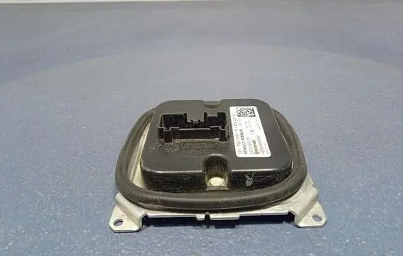 Renault Clio I Voltage converter/converter module 260556623R