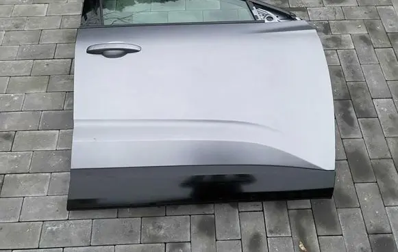 Renault Austral Front door 