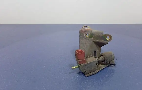 Toyota Corolla E120 E130 Vacuum valve 184600-3600