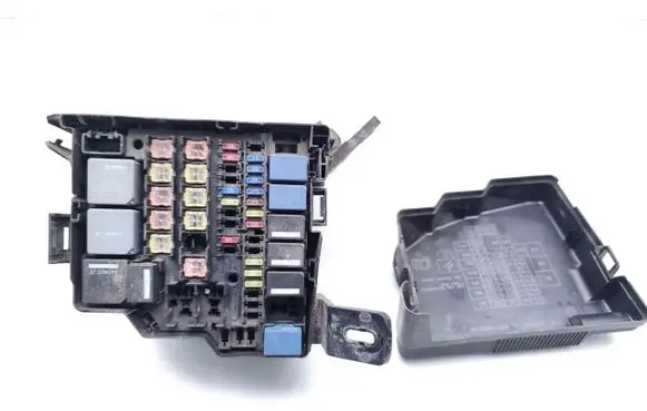 Ford Transit Courier Fuse module 7154595030