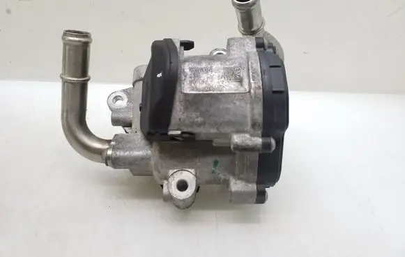 Volkswagen Touran III EGR valve 04L15150