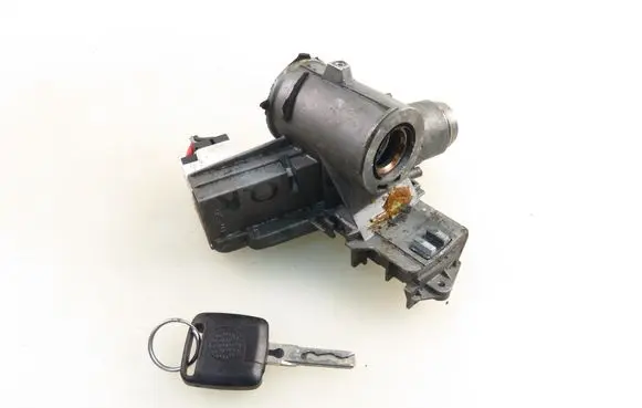 Ford Galaxy Ignition lock P012106