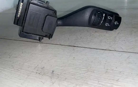 Ford Focus Wiper switch DX1AA 17D940 PA6GF30