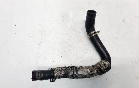 Ford Mondeo MK IV Engine coolant pipe/hose