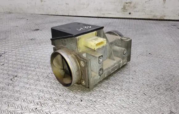 Audi A6 S6 C4 4A Mass air flow meter 0281002074 4A0133471