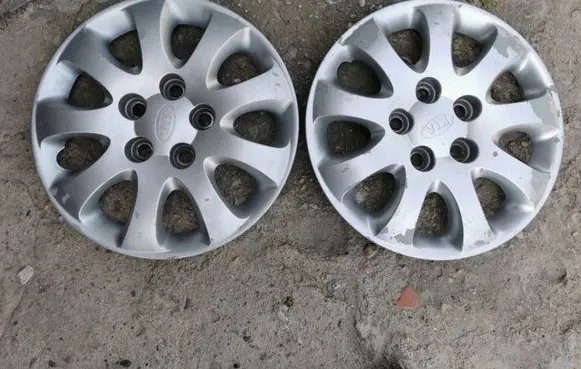 KIA Carens I R15 wheel hub/cap/trim K53A37170