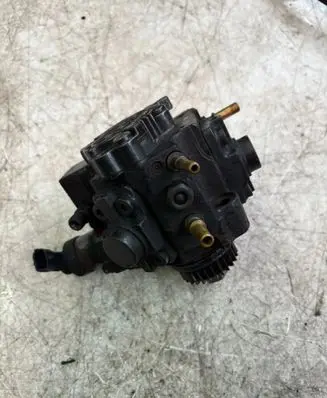 Renault Master III Fuel injection high pressure pump H8200912103