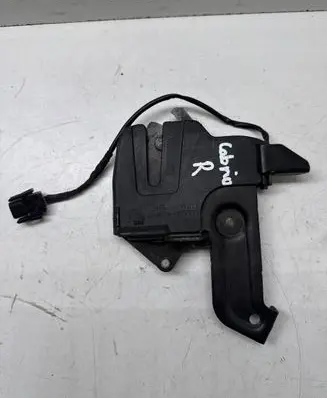 BMW 3 E46 Tailgate lock latch 8248314