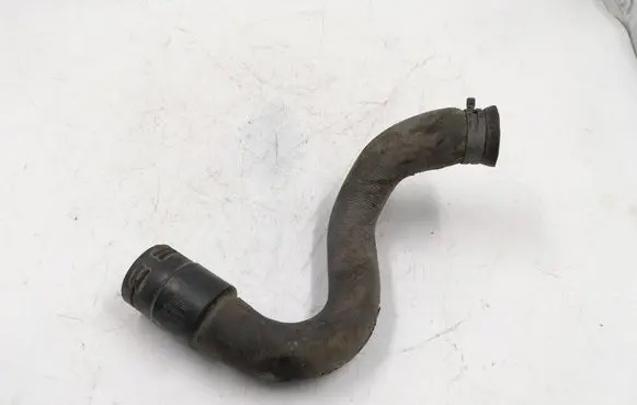 Audi A4 S4 B5 8D Engine coolant pipe/hose 8D0121055E