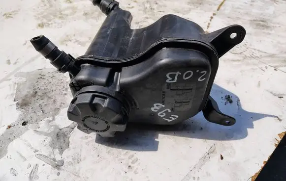 BMW 3 E92 E93 Coolant expansion tank/reservoir 756746201
