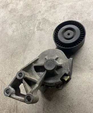 Ford Galaxy Generator/alternator belt tensioner 950372