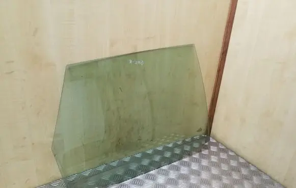 Audi A3 S3 8L Rear door window glass