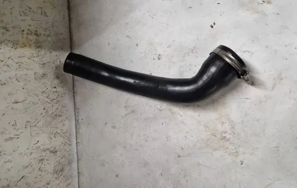 Citroen C4 I Intercooler hose/pipe
