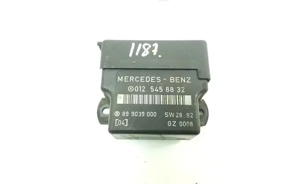 Mercedes-Benz C W202 Glow plug pre-heat relay A0125458832