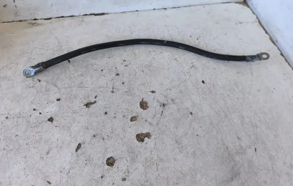 Volkswagen Transporter - Caravelle T5 Negative earth cable (battery) H07VK