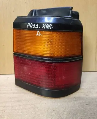 Volkswagen PASSAT B3 Rear/tail lights 333945257