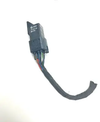 Volkswagen Crafter Glow plug pre-heat relay 0281003028 07z907281