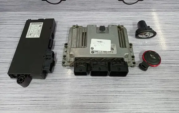 Mini Cooper Hatch Hardtop Engine control unit/module 7587548