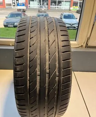 Opel Insignia B R19 summer tire 24535ZR19