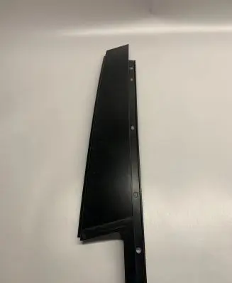 BMW 3 E90 E91 (B) pillar trim (bottom)