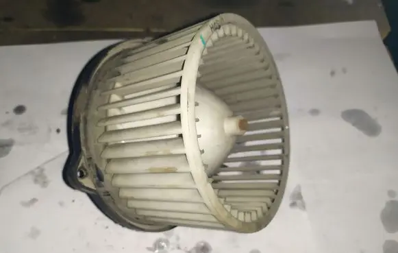 Hyundai Elantra Heater fan/blower F00S320030