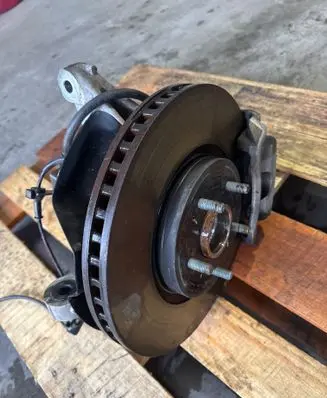 Hyundai Tucson IV NX4 Front wheel hub