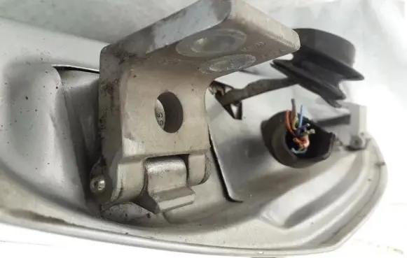 Peugeot 807 Front door upper hinge