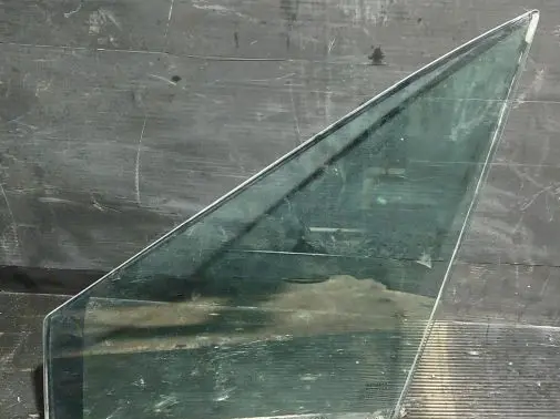 Renault Scenic II - Grand scenic II Front door vent window glass four-door 43R00049 DOT24AS2M25
