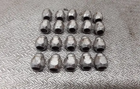 Subaru Forester SH Nuts/bolts 
