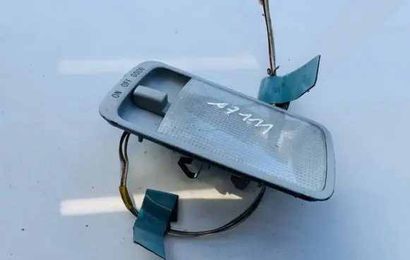 Toyota Avensis Verso Rear seat light