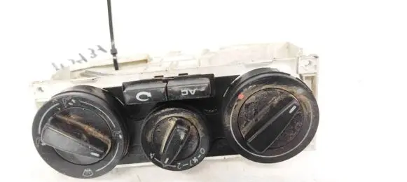 Skoda Octavia Mk1 (1U) Climate control unit 1J0820045E 90151094