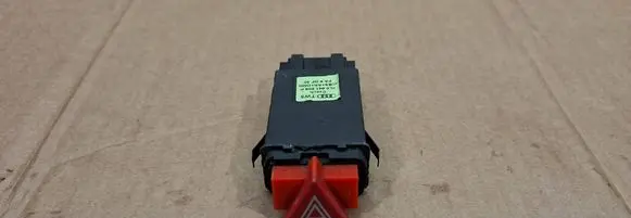 Audi A3 S3 8L Hazard light switch 8L0941509P