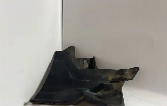 Windshield trim