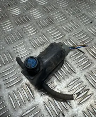 Hyundai Santa Fe Windscreen/windshield washer pump 985101W000