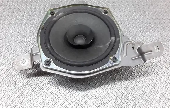 Nissan Prairie Rear door speaker 28156EN000