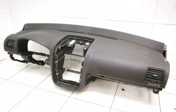 Volkswagen Golf V Dashboard 1K1858295