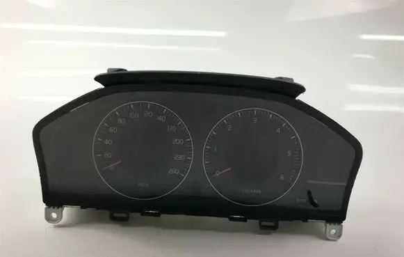 Volvo V70 Speedometer (instrument cluster) 31254535AA S1097