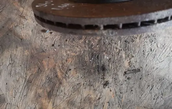 Volvo S40 Front brake disc