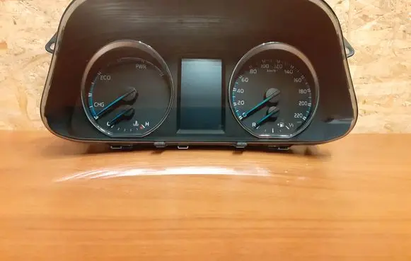 Toyota RAV 4 (XA40) Speedometer (instrument cluster) 2458 8380042R60