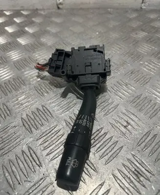 Toyota Avensis T220 Wiper control stalk 173654
