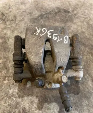 Toyota Avensis T250 Rear brake caliper 0204Y01338 Y01339