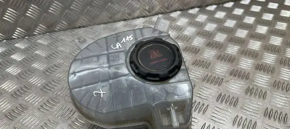 Audi A3 8Y Coolant expansion tank/reservoir 5WA121407G