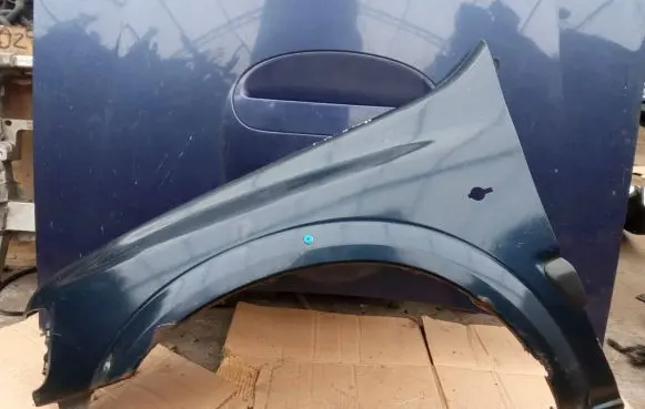 Opel Frontera A Fender