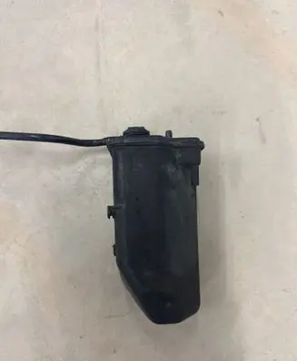 Audi A3 S3 8P Active carbon filter fuel vapour canister 1K0201801D 1K0196