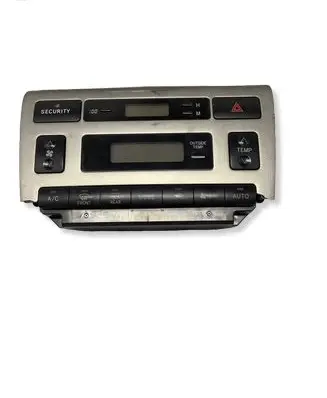 Toyota Corolla Verso E121 Climate control unit 8865013030