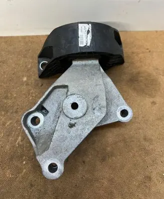 Renault Clio IV Engine mount vacuum valve 113752043r