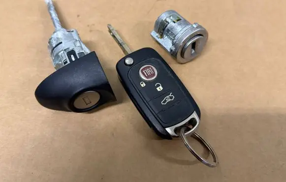 Fiat Tipo Ignition key/card 28441563